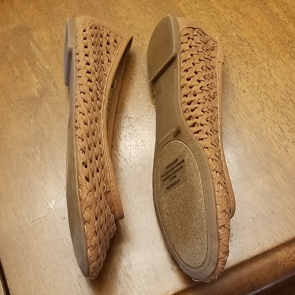 Women's Lucky Brand Ballerina Shoes - Picture 4 of 9